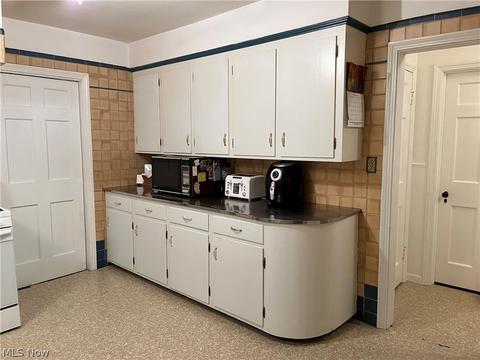 175 E 217th St, Euclid, OH 44123 photo 5