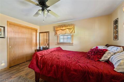 665 Oakridge Dr, Youngstown, OH 44512 photo 12