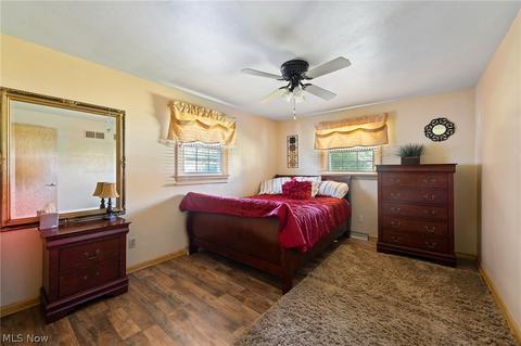665 Oakridge Dr, Youngstown, OH 44512 photo 11