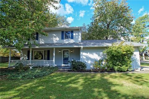 416 Naples Dr, Elyria, OH 44035 photo 1