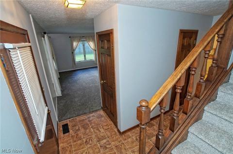416 Naples Dr, Elyria, OH 44035 photo 13