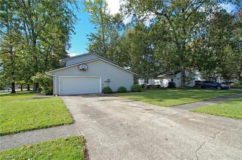 416 Naples Dr, Elyria, OH 44035 photo 31