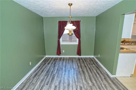 416 Naples Dr, Elyria, OH 44035 photo 11