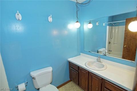 416 Naples Dr, Elyria, OH 44035 photo 18