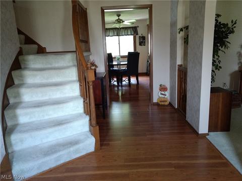 7010 Eventide Dr, Parma, OH 44129 photo 3