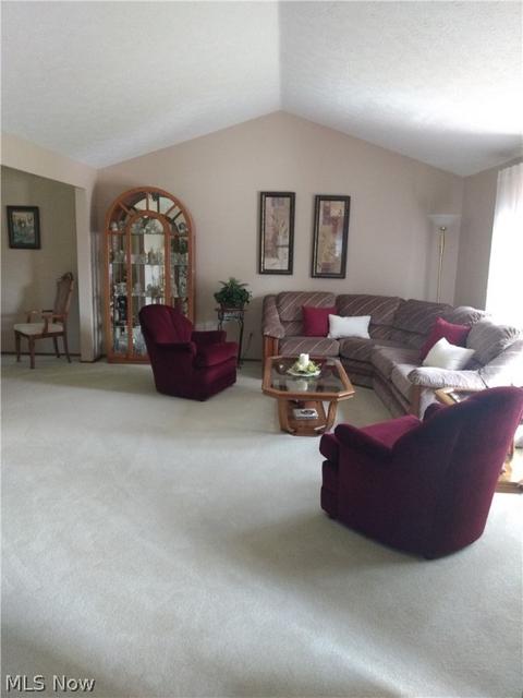 7010 Eventide Dr, Parma, OH 44129 photo 4