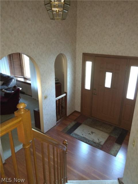 7010 Eventide Dr, Parma, OH 44129 photo 2