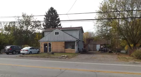 3280 Niles Rd SE, Warren, OH 44484