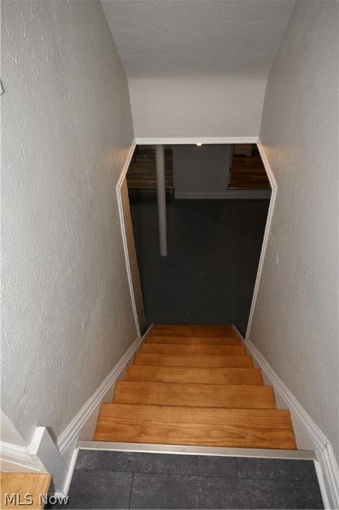 8203 Snow Rd, Parma, OH 44129 photo 24