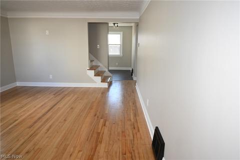 8203 Snow Rd, Parma, OH 44129 photo 11