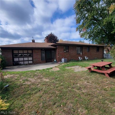 174 Fifield Ave, Conneaut, OH 44030 photo 4