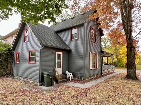 211 E 27th St, Lorain, OH 44055 photo 2