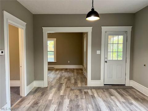 211 E 27th St, Lorain, OH 44055 photo 11