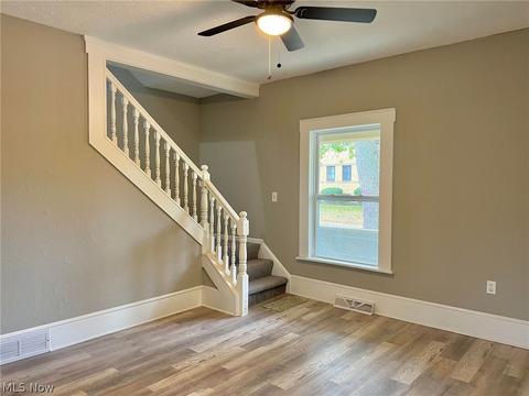 211 E 27th St, Lorain, OH 44055 photo 4