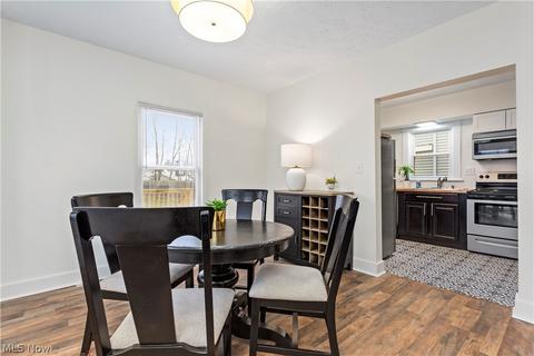 152 Oak St, Elyria, OH 44035 photo 7