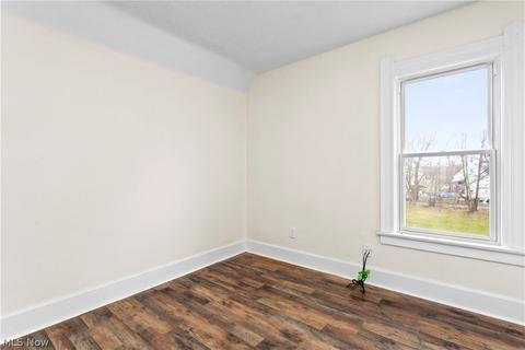 152 Oak St, Elyria, OH 44035 photo 22
