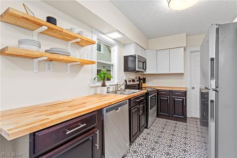 152 Oak St, Elyria, OH 44035 photo 11