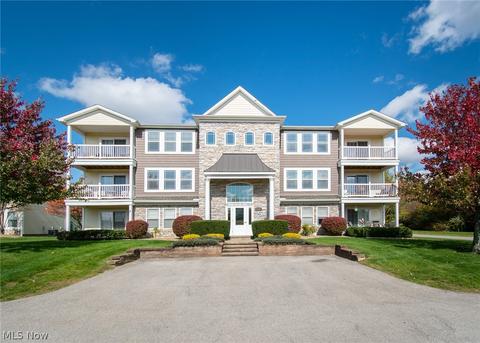 863 Cedar Way #806, Boardman, OH 44512 photo 1