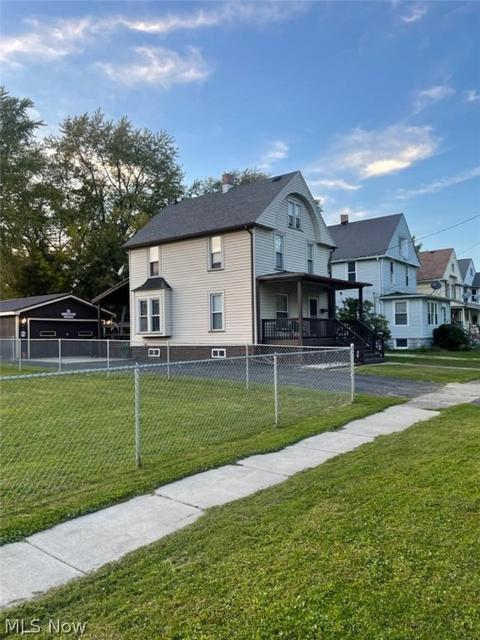 5617 Adams Ave, Ashtabula, OH 44004 photo 2
