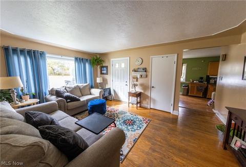 42180 Adelbert St, Elyria, OH 44035 photo 4