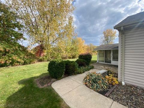 153 Arrow Ct, Elyria, OH 44035 photo 9
