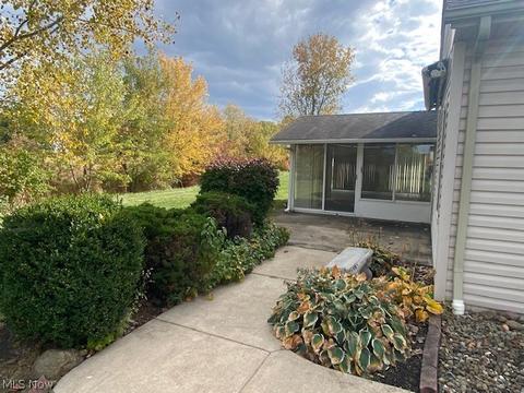 153 Arrow Ct, Elyria, OH 44035 photo 8