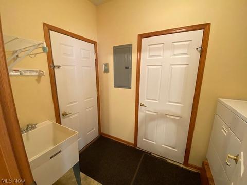 153 Arrow Ct, Elyria, OH 44035 photo 18
