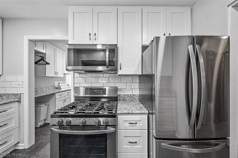 6045 Broadview Rd, Parma, OH 44134 photo 8