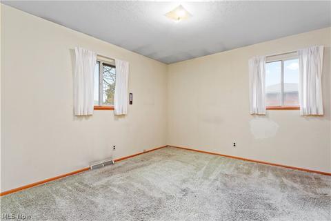 418 Windsor Dr, Elyria, OH 44035 photo 7