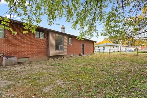 418 Windsor Dr, Elyria, OH 44035 photo 17