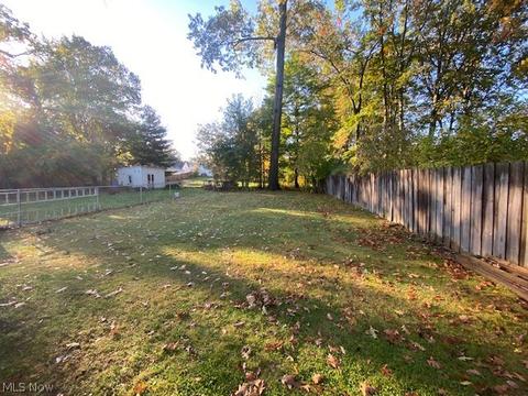 2117 Keystone Rd, Parma, OH 44134 photo 24