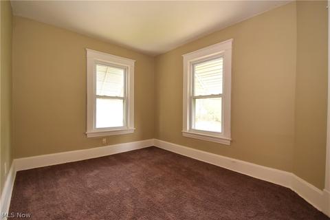 525 7th St, Struthers, OH 44471 photo 11