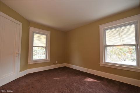 525 7th St, Struthers, OH 44471 photo 12