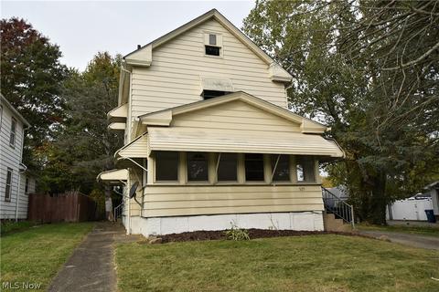 525 7th St, Struthers, OH 44471 photo 1
