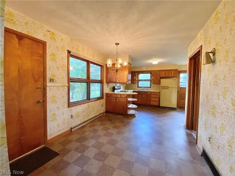 3301 Lincoln Dr, Ashtabula, OH 44004 photo 6