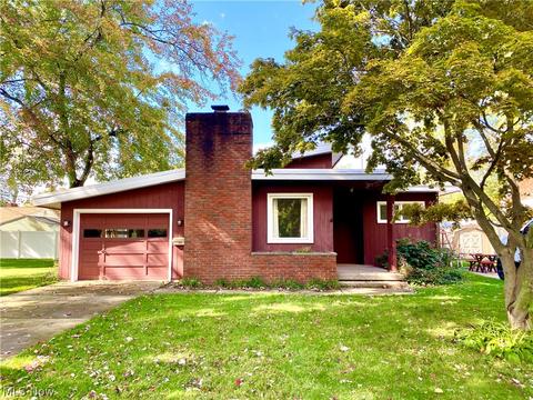 3301 Lincoln Dr, Ashtabula, OH 44004 photo 1