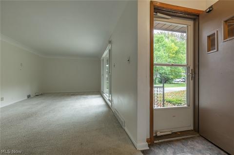 7591 Silver Beech Ln, Mentor, OH 44060 photo 3