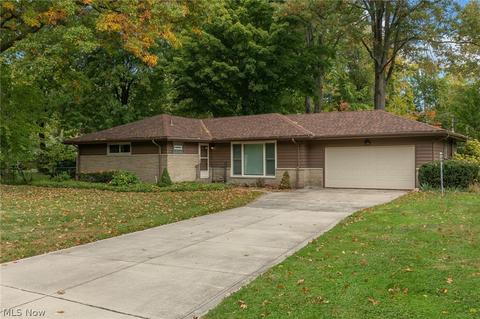 7591 Silver Beech Ln, Mentor, OH 44060 photo 1