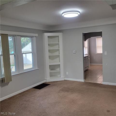 6914 Forest Ave, Parma, OH 44129 photo 5