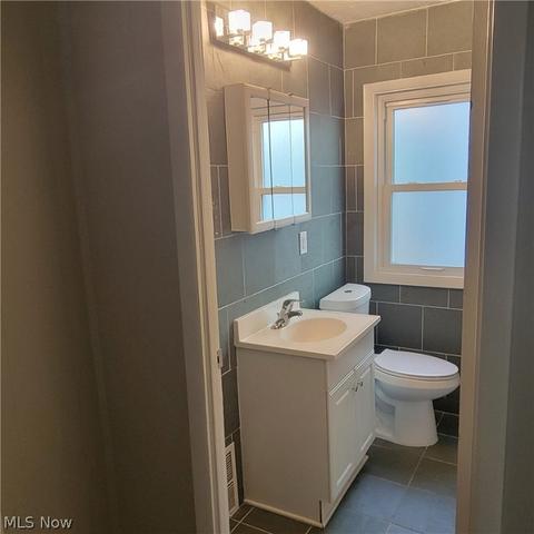 6914 Forest Ave, Parma, OH 44129 photo 10