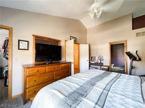 396 Treeview Dr, Wadsworth, OH 44281 photo 24