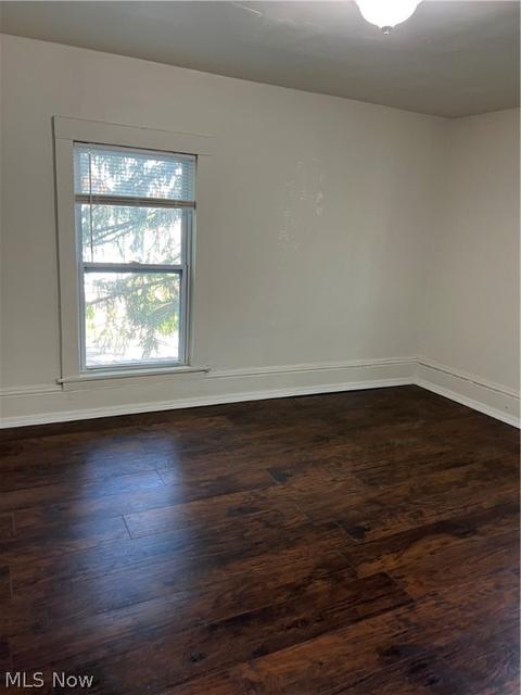 614 W 58th St, Ashtabula, OH 44004 photo 8