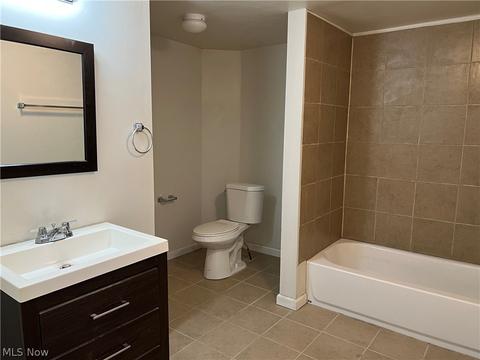 614 W 58th St, Ashtabula, OH 44004 photo 12
