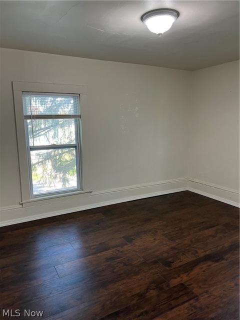 614 W 58th St, Ashtabula, OH 44004 photo 6