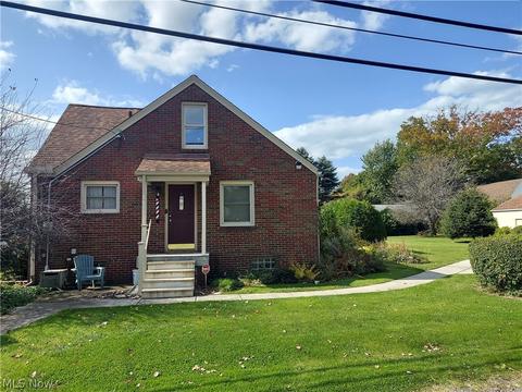 949 N Ridge Rd S, Lorain, OH 44055 photo 2