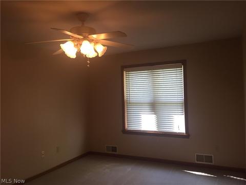 812 Cedar Way, Youngstown, OH 44512 photo 9