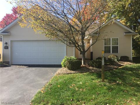 812 Cedar Way, Youngstown, OH 44512 photo 1