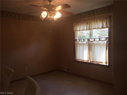 812 Cedar Way, Youngstown, OH 44512 photo 8