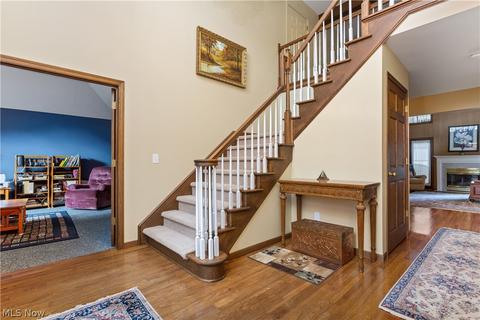 140 Vanderbilt Ct, Elyria, OH 44035 photo 2