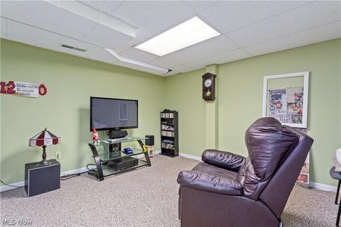 140 Vanderbilt Ct, Elyria, OH 44035 photo 27